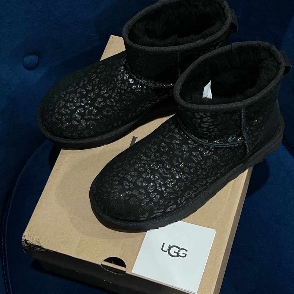 Brand New Ugg Plush from real lamb due back size 6 / 37 - Picture 2 of 8